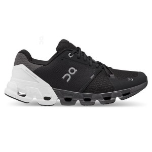 On Cloud Cloudflyer 4 Negras Blancas | PE_ON8917
