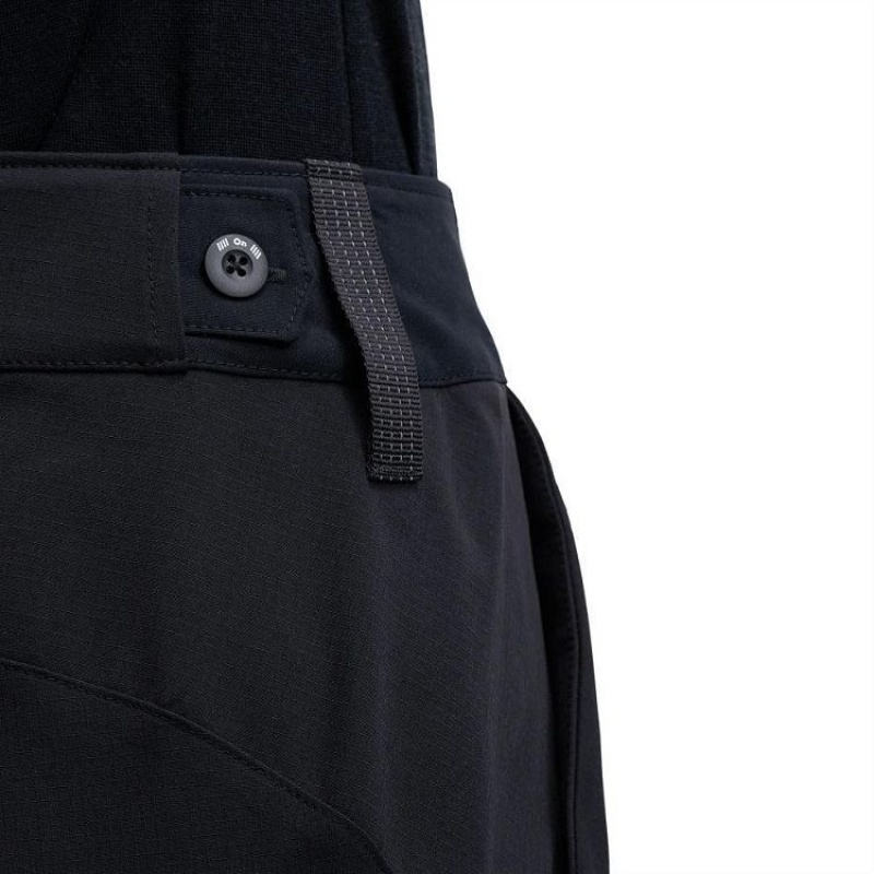 On Cloud Explorer Negras | PE_ON9127