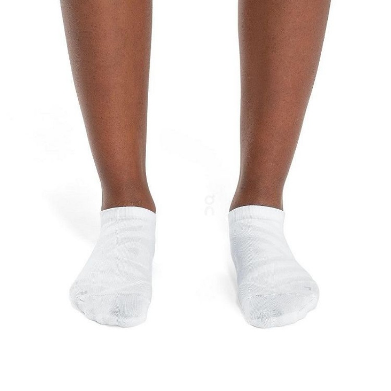 On Cloud Performance Low Blancas | PE_ON8548