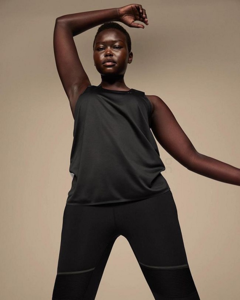 On Cloud Tank-T Negras Blancas | PE_ON8520